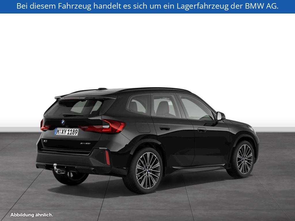 Fahrzeugabbildung BMW X1 xDrive23i