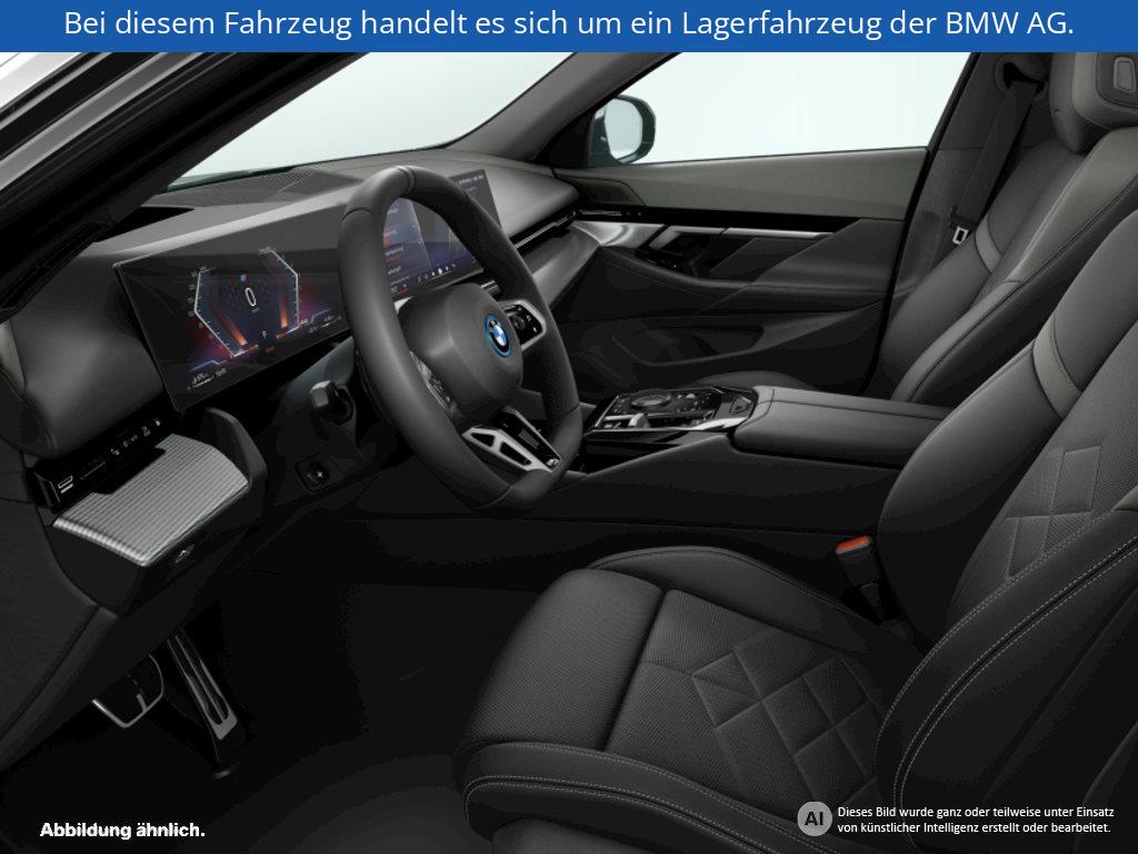 Fahrzeugabbildung BMW 550e xDrive Touring