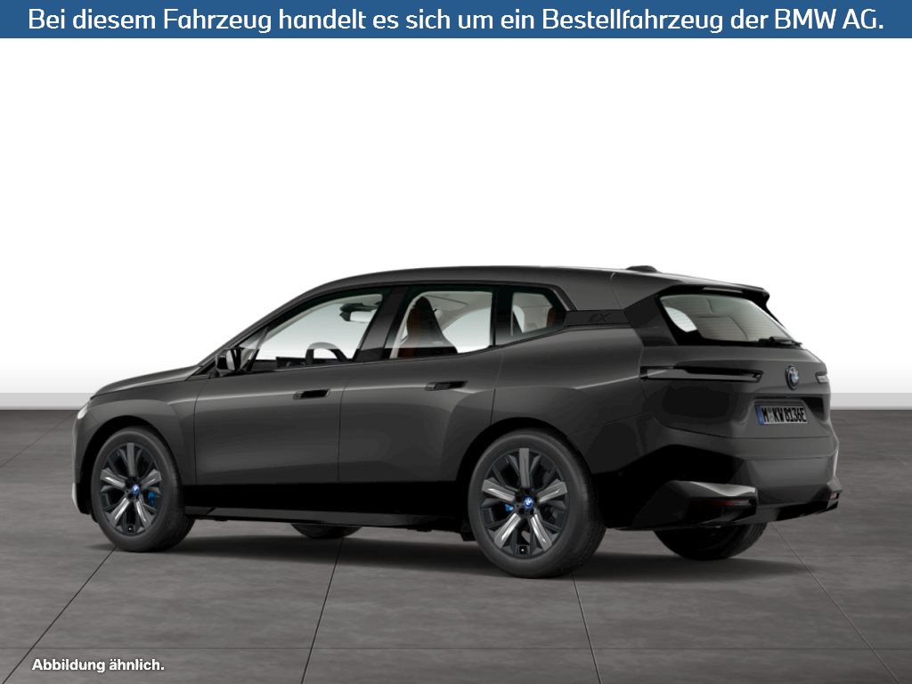 Fahrzeugabbildung BMW iX xDrive40