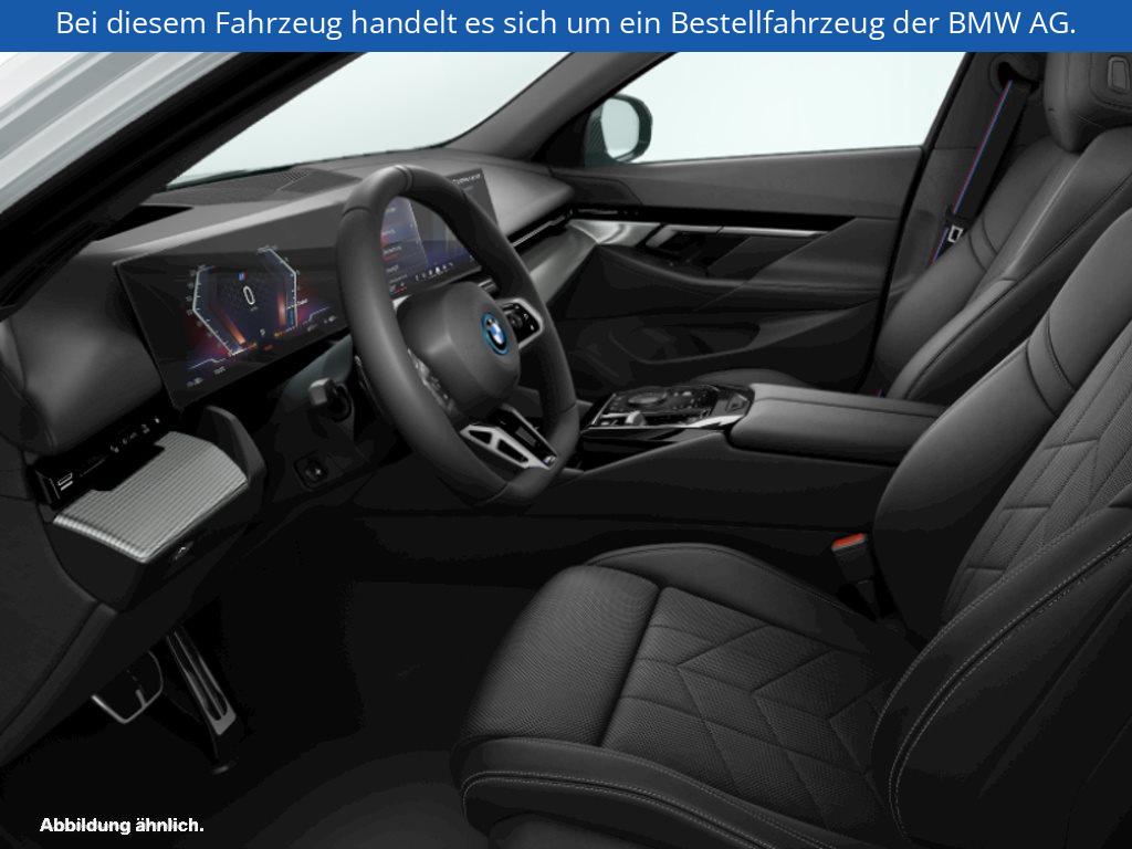 Fahrzeugabbildung BMW i5 eDrive40 Touring