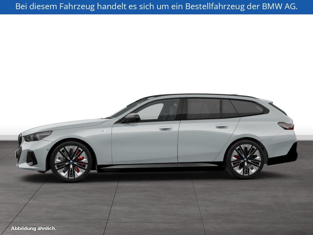 Fahrzeugabbildung BMW i5 eDrive40 Touring