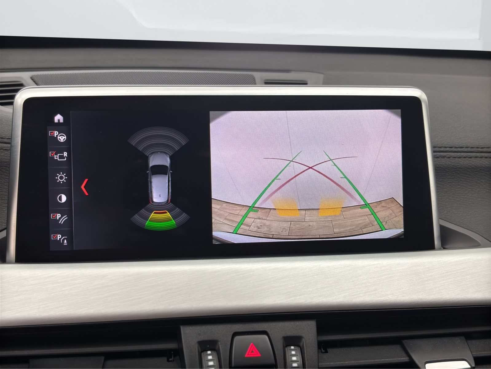 Fahrzeugabbildung BMW X1 xDrive18d [Sport Line, Navi, RFK, LED, SHZ]