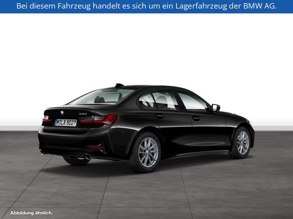 Fahrzeugabbildung BMW 330i Limousine