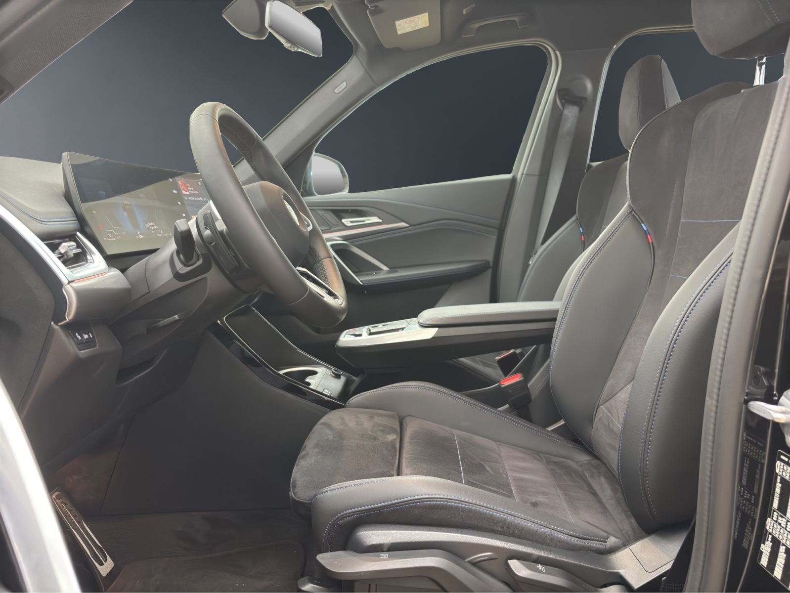 Fahrzeugabbildung BMW X1 sDrive20i [M Sport, AHK, ACC, RFK, SHZ, 18 LMR]