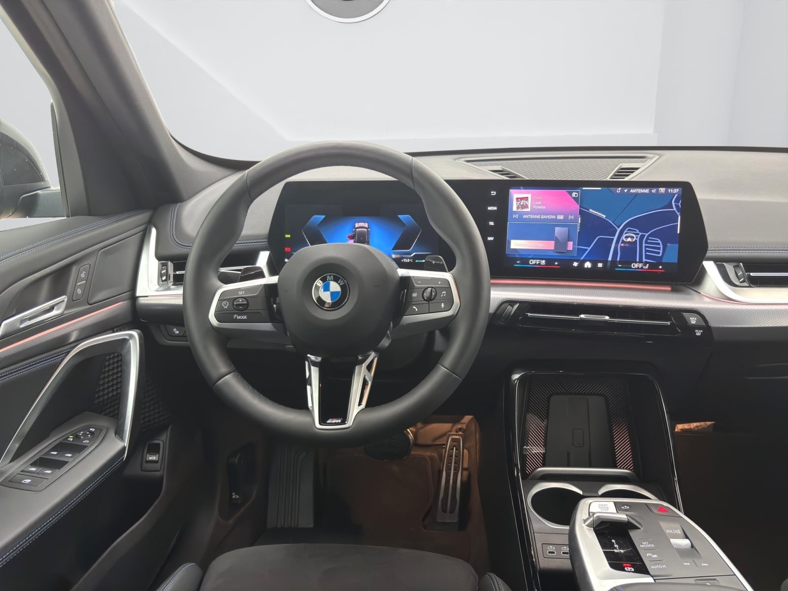 Fahrzeugabbildung BMW X1 sDrive20i [M Sport, AHK, ACC, RFK, SHZ, 18 LMR]