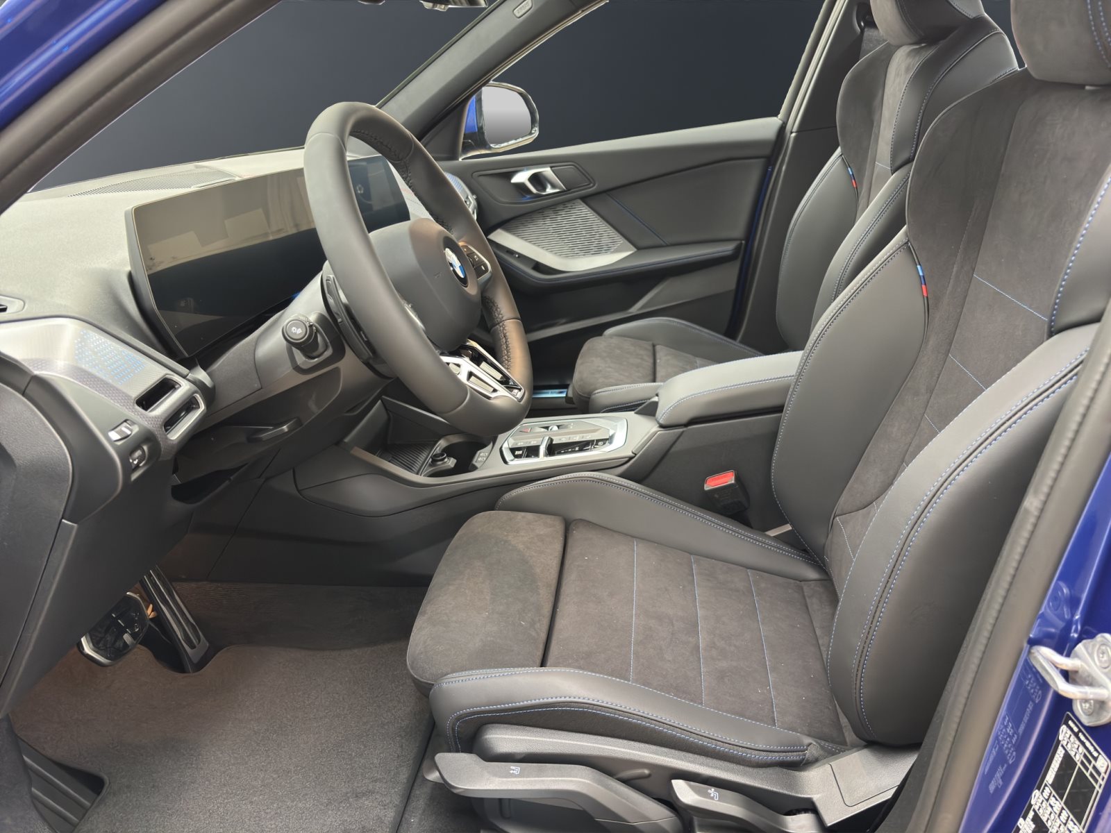 Fahrzeugabbildung BMW 120 [M Sport, Navi, 19 LMR, RFK, SHZ, LED] DAB