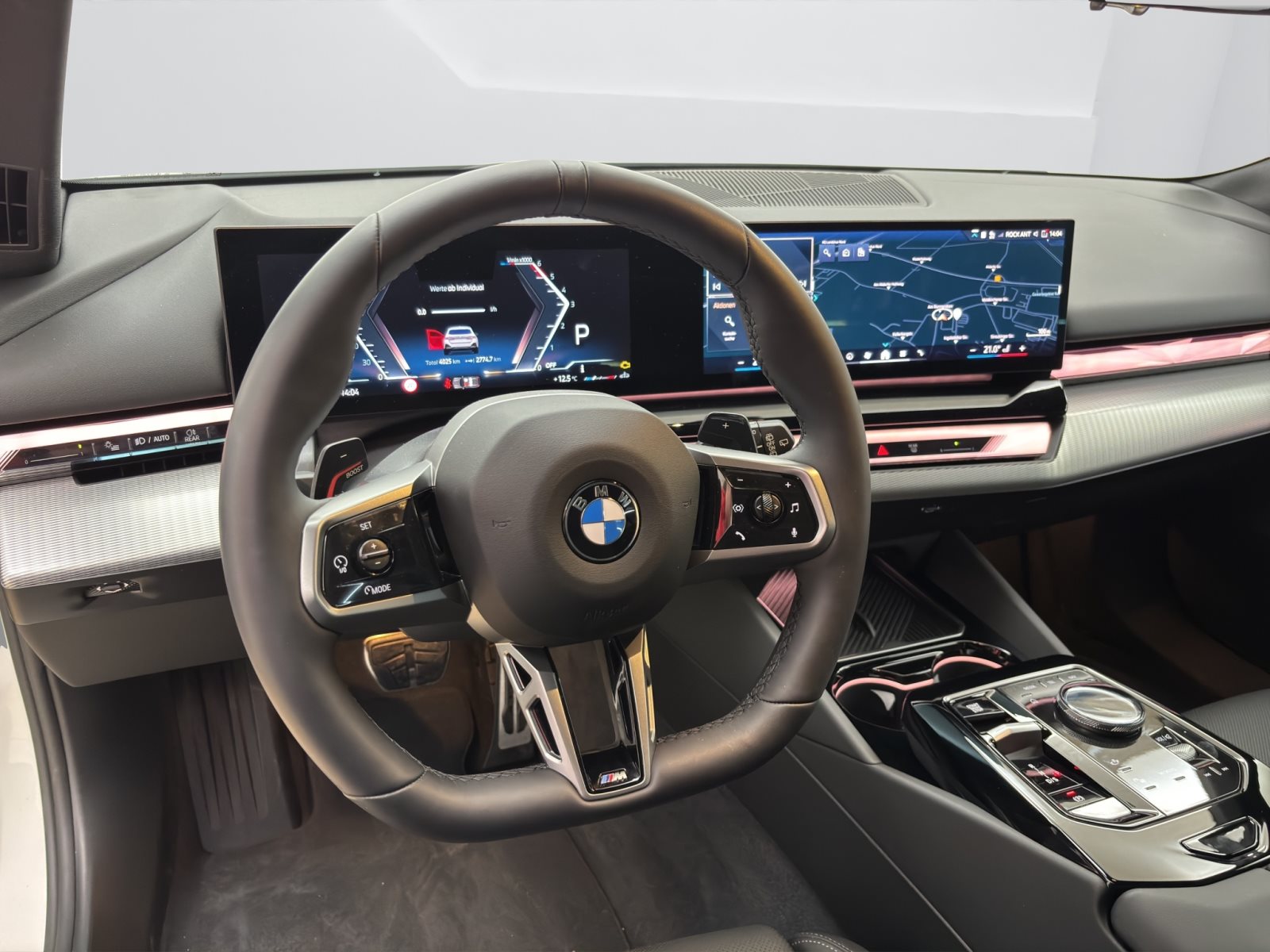Fahrzeugabbildung BMW 520d Touring [M Sport, AHK, ACC, RFK, h&k Sound]