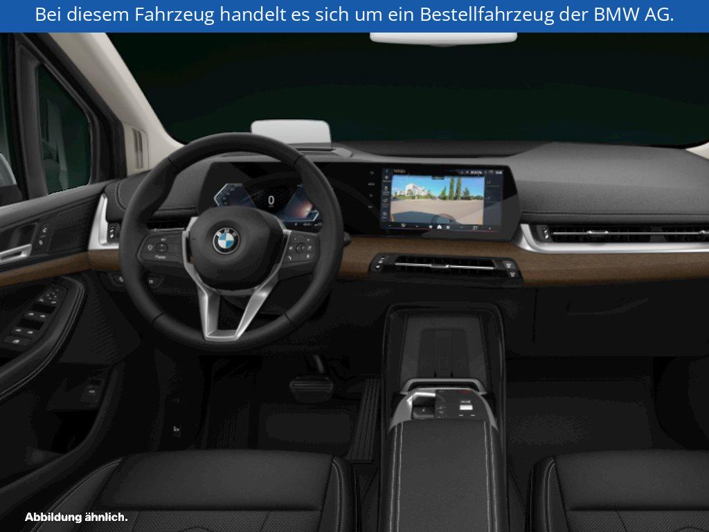 Fahrzeugabbildung BMW 220i Active Tourer