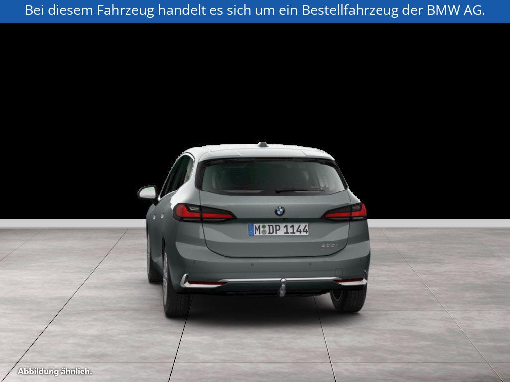 Fahrzeugabbildung BMW 220i Active Tourer