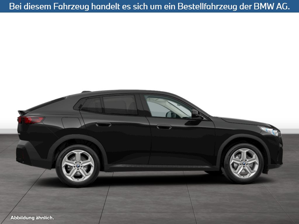 Fahrzeugabbildung BMW X2 sDrive18d