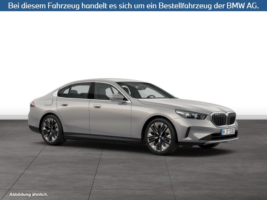 Fahrzeugabbildung BMW 530e Limousine