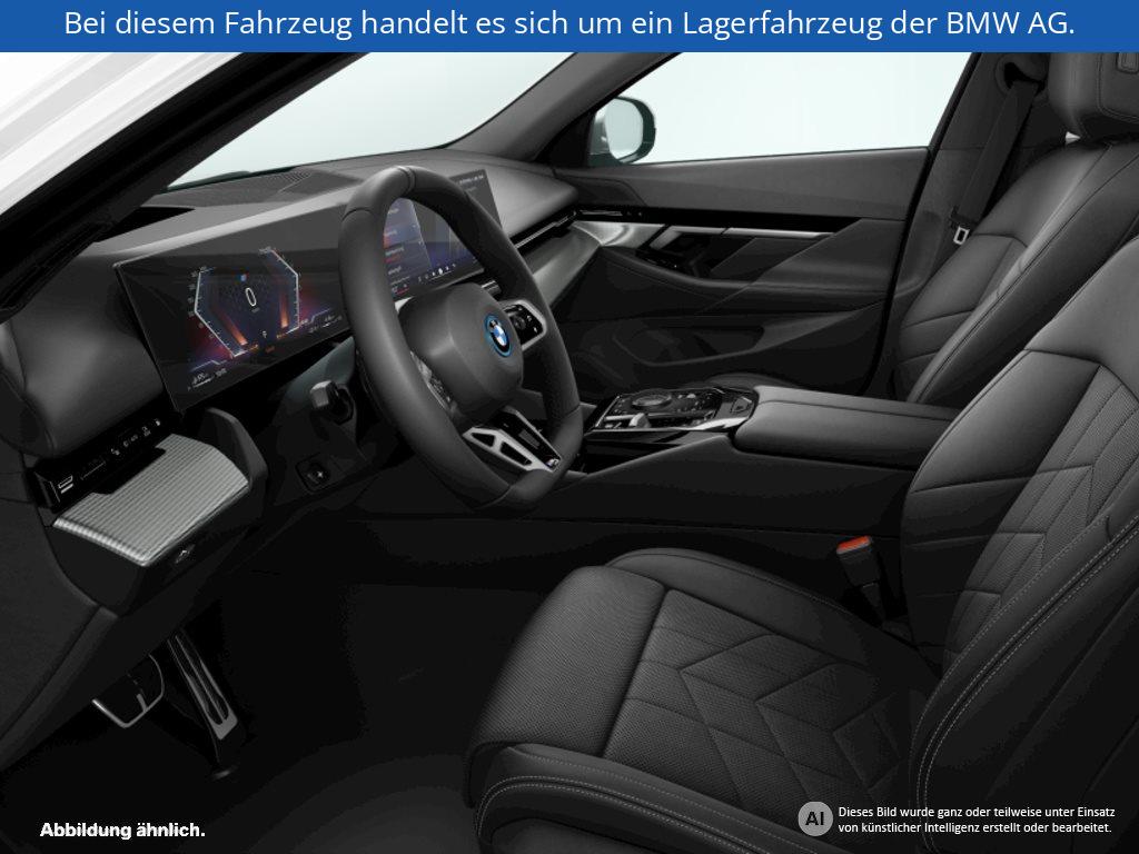 Fahrzeugabbildung BMW 550e xDrive Touring