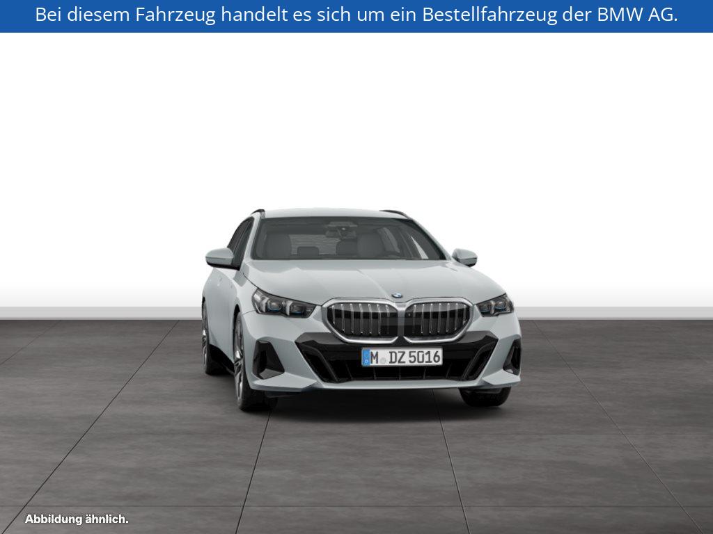 Fahrzeugabbildung BMW 540d xDrive Touring