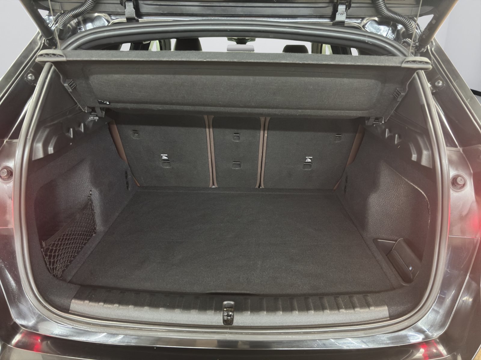 Fahrzeugabbildung BMW X1 xDrive23i [M Sport, ACC, RFK, AHK, LED, SHZ]