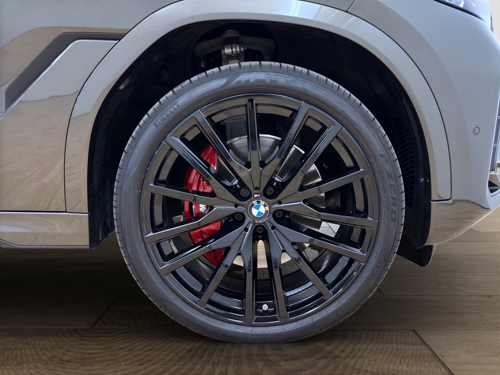 Fahrzeugabbildung BMW X6 xDrive40d [M Sport Pro, Standhz., Pano, AHK]