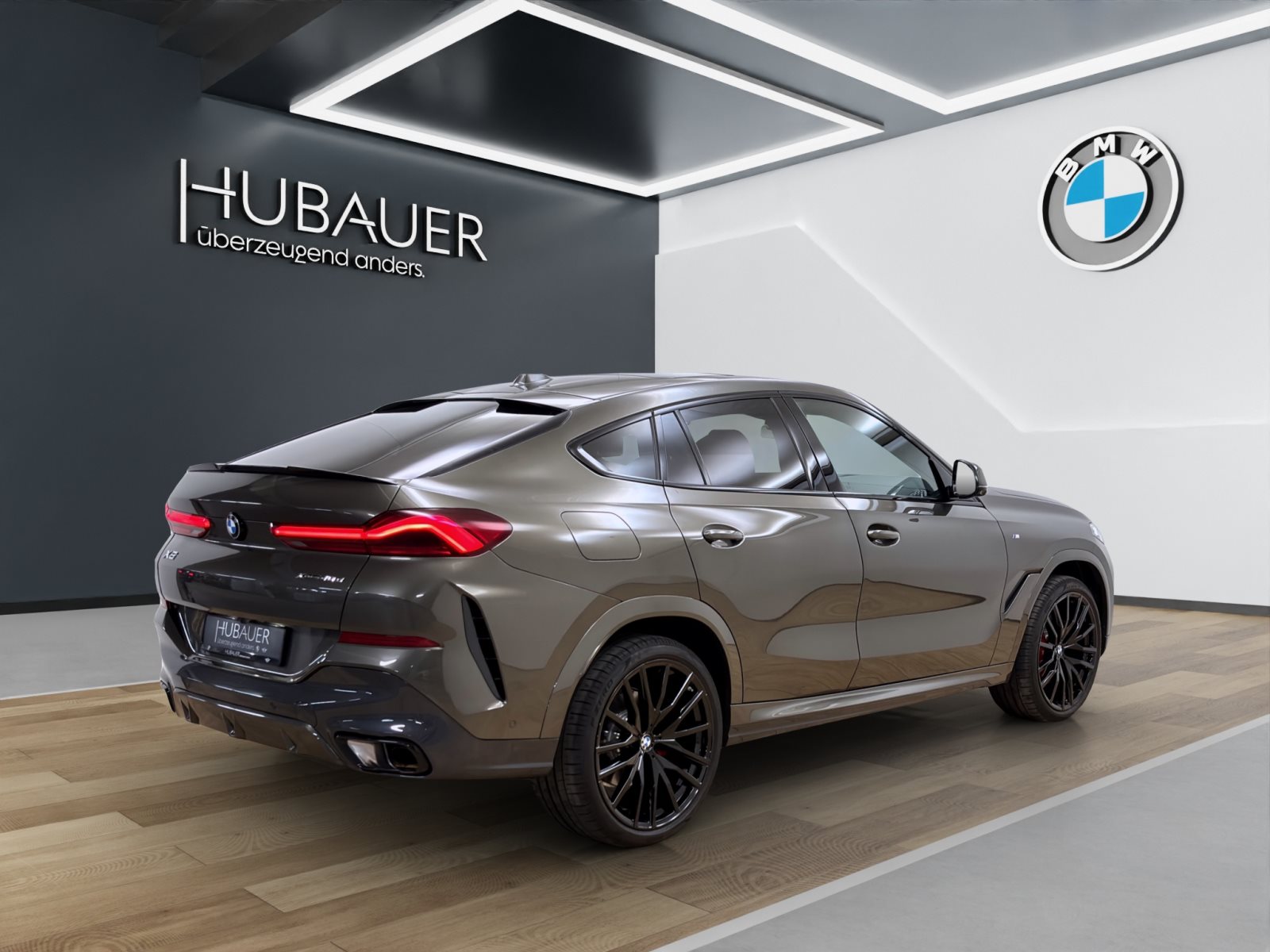 Fahrzeugabbildung BMW X6 xDrive40d [M Sport Pro, Standhz., Pano, AHK]