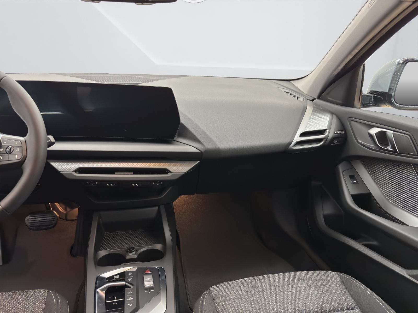 Fahrzeugabbildung BMW 120 [M Sport, Navi, 18 LMR, RFK, SHZ, LED] DAB