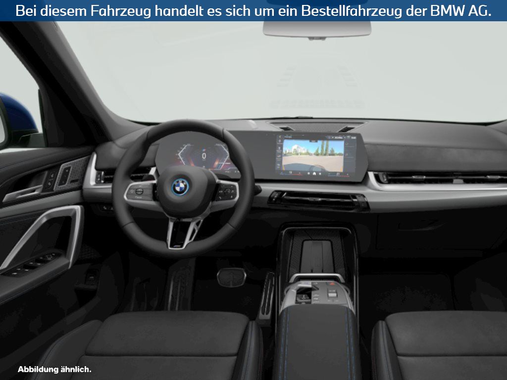 Fahrzeugabbildung BMW iX1 xDrive30