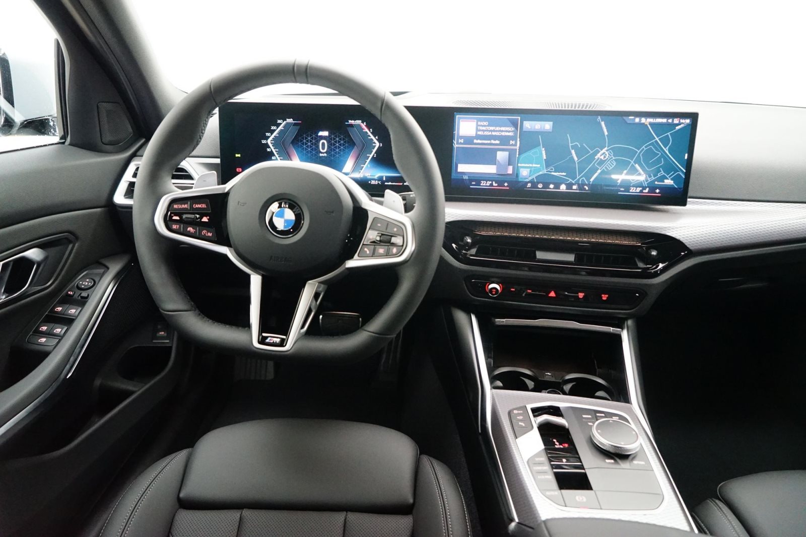 Fahrzeugabbildung BMW 320d xDrive Touring [M Sport, HUD, AHK, ACC, 19 LMR]