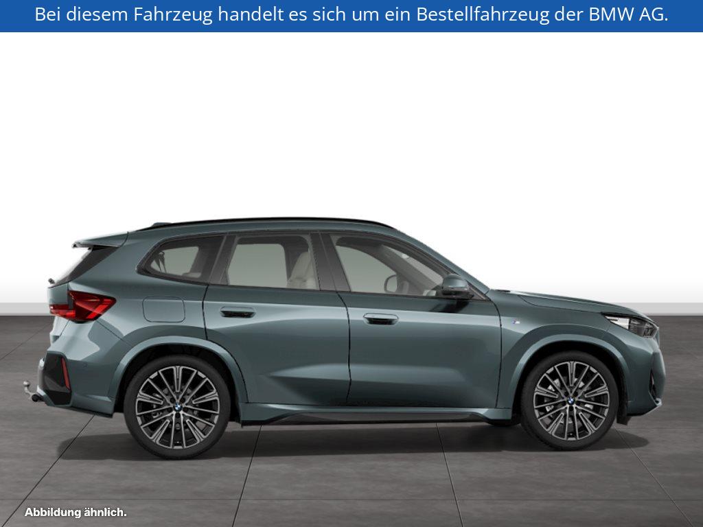 Fahrzeugabbildung BMW X1 xDrive23i