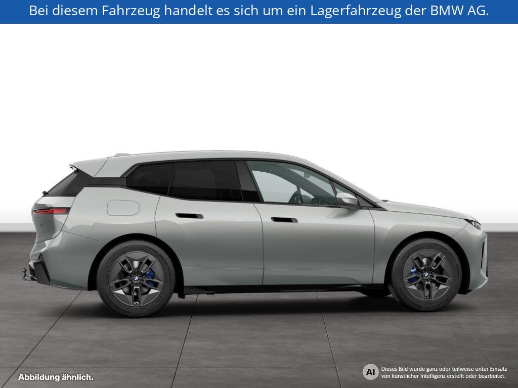 Fahrzeugabbildung BMW iX xDrive45