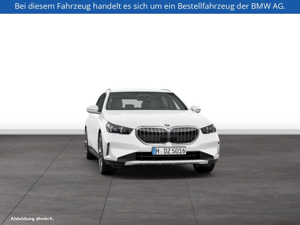 Fahrzeugabbildung BMW 520d xDrive Touring
