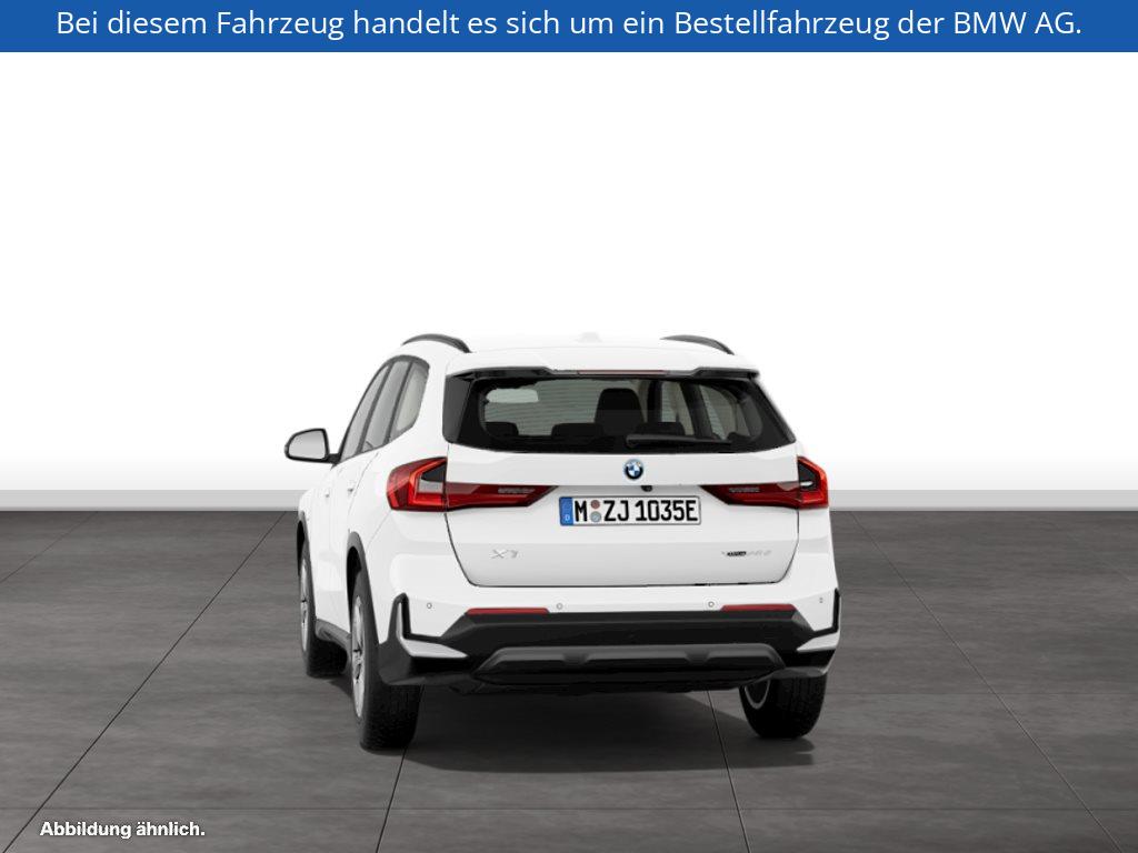 Fahrzeugabbildung BMW X1 xDrive25e