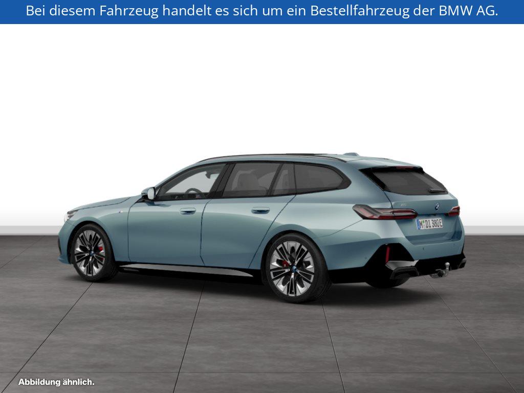 Fahrzeugabbildung BMW i5 eDrive40 Touring