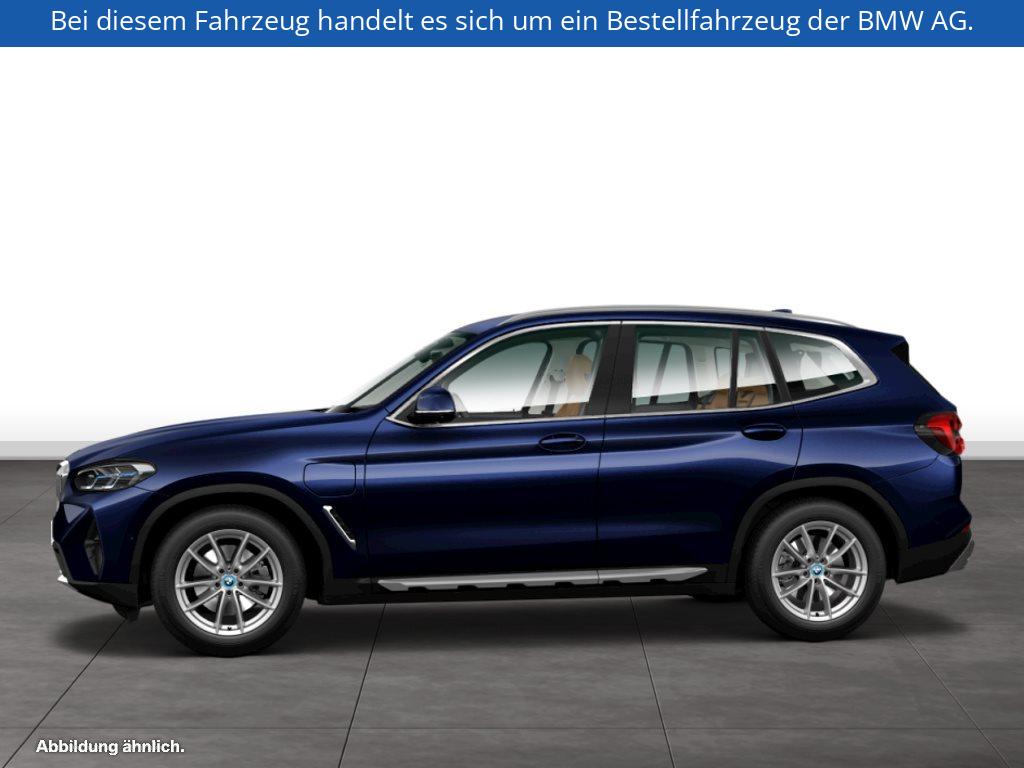 Fahrzeugabbildung BMW X3 xDrive30e
