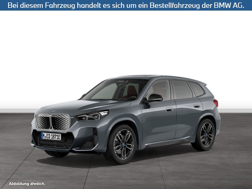 BMW iX1 xDrive30