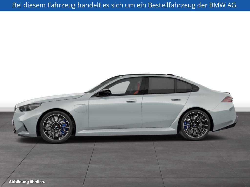 Fahrzeugabbildung BMW M5 Limousine