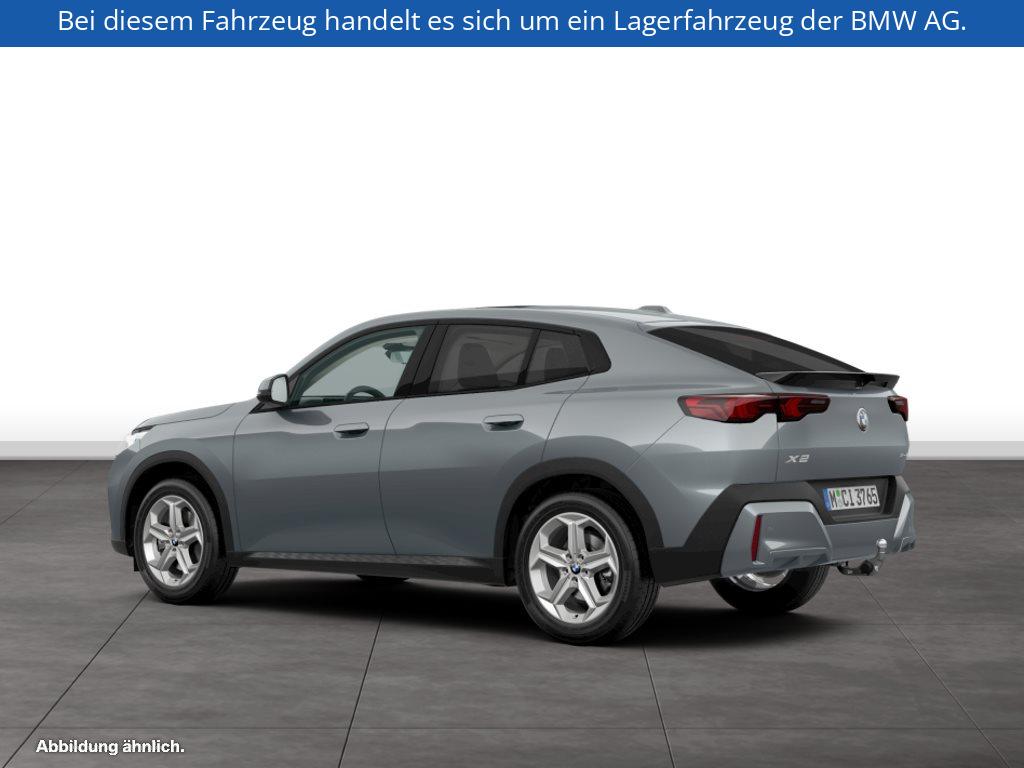 Fahrzeugabbildung BMW X2 sDrive20i