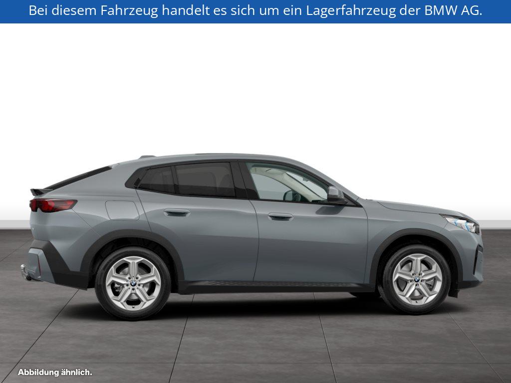 Fahrzeugabbildung BMW X2 sDrive20i