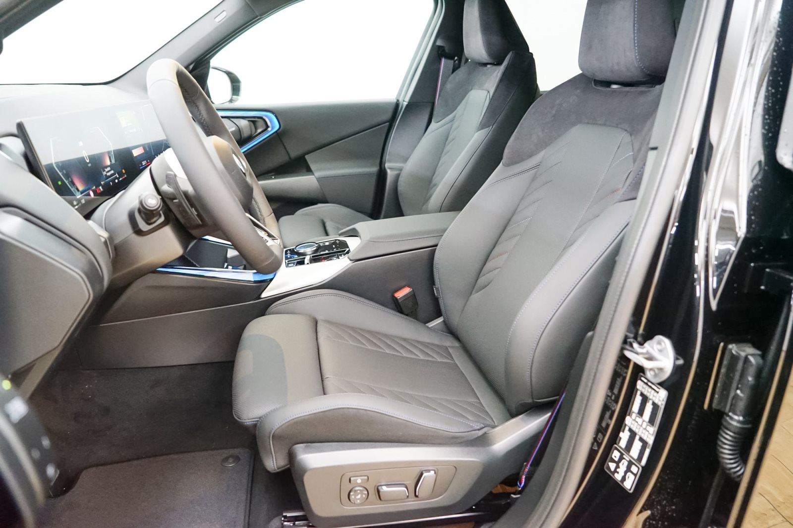 Fahrzeugabbildung BMW X3 20d xDrive [M Sport, HUD, AHK, ACC, Standhz.]