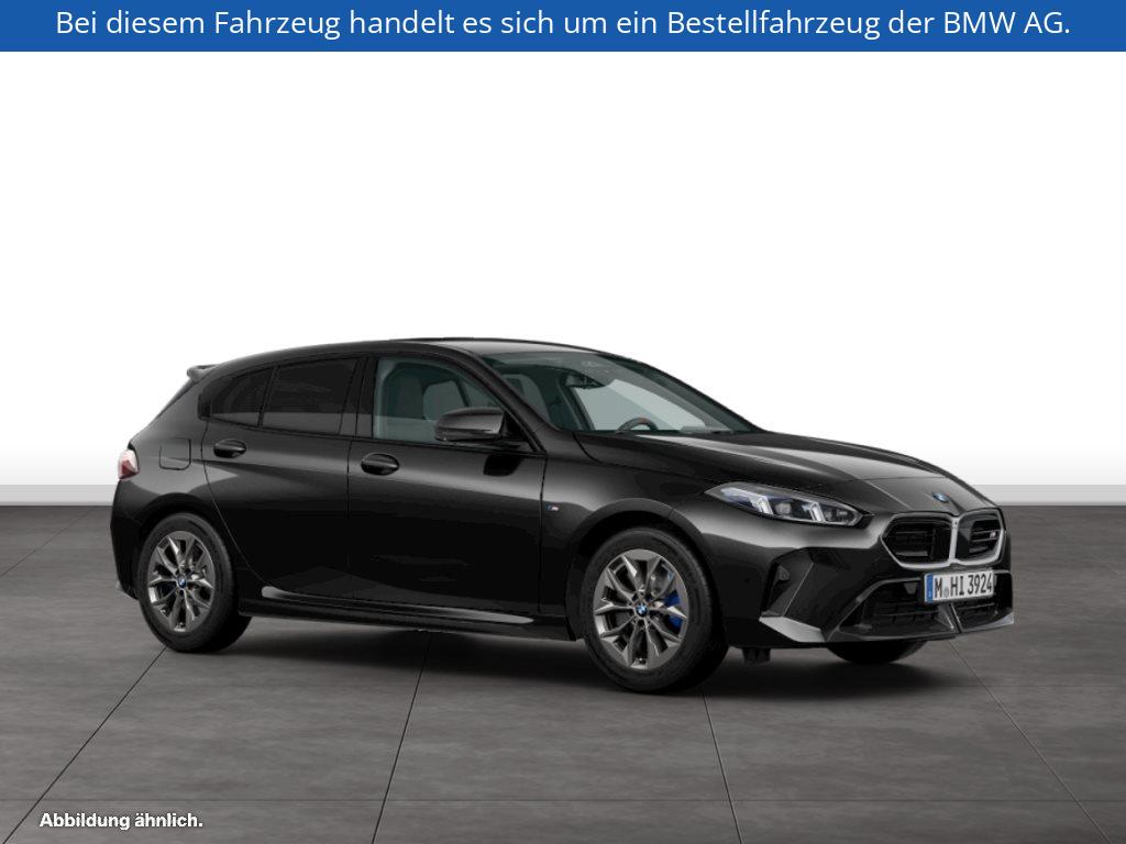Fahrzeugabbildung BMW M135 xDrive
