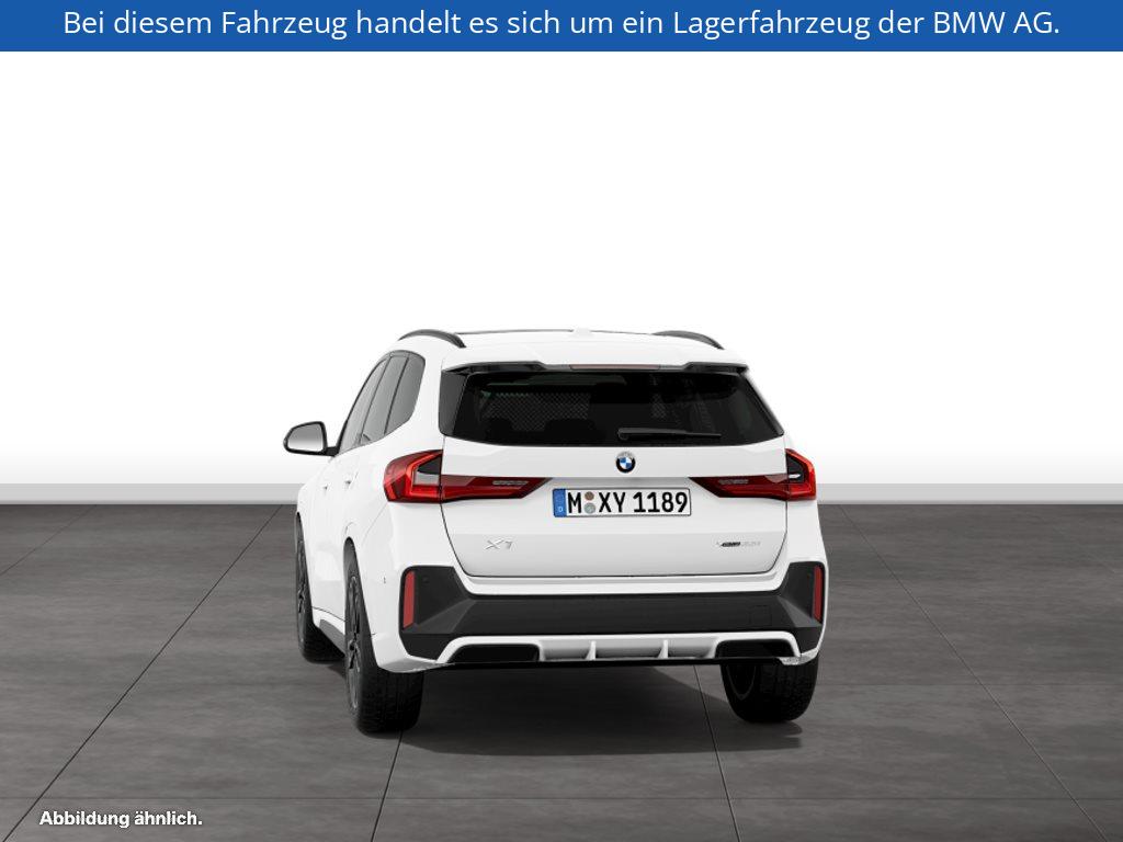 Fahrzeugabbildung BMW X1 xDrive23i