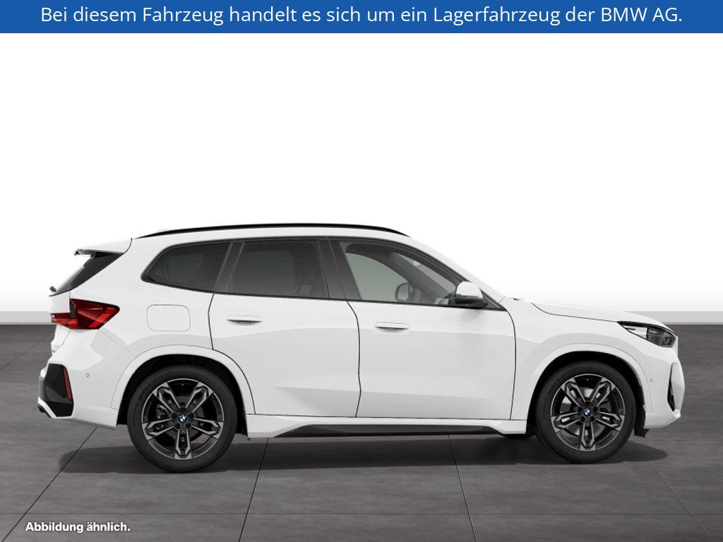 Fahrzeugabbildung BMW X1 xDrive23i