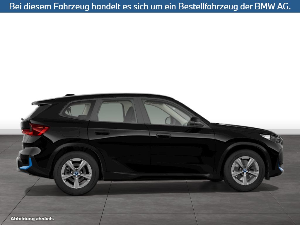 Fahrzeugabbildung BMW iX1 xDrive30
