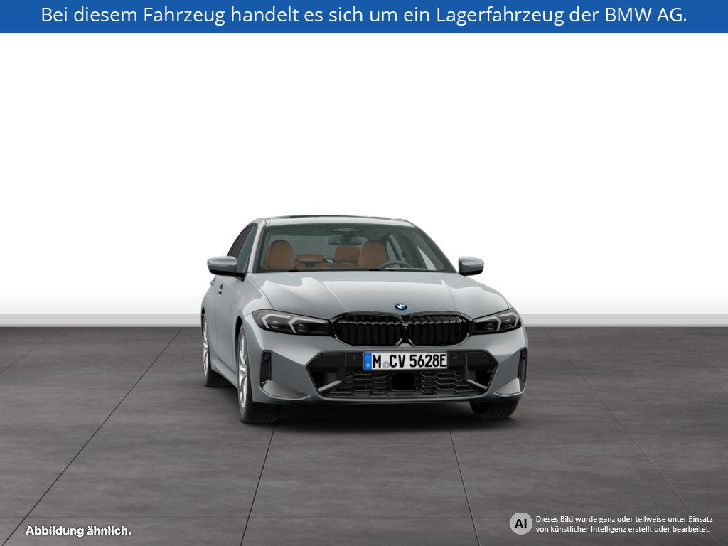 Fahrzeugabbildung BMW 330e Limousine