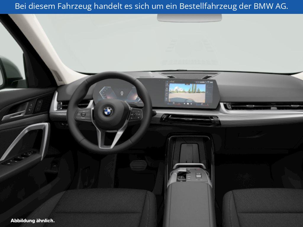 Fahrzeugabbildung BMW X1 sDrive20i