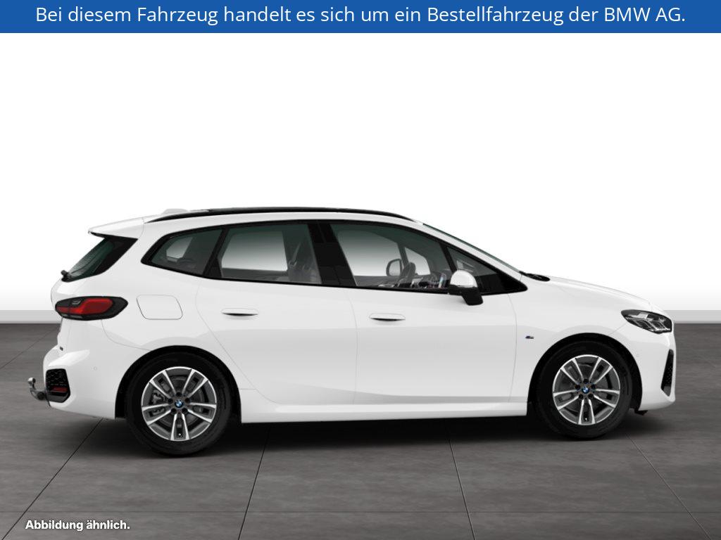 Fahrzeugabbildung BMW 218i Active Tourer