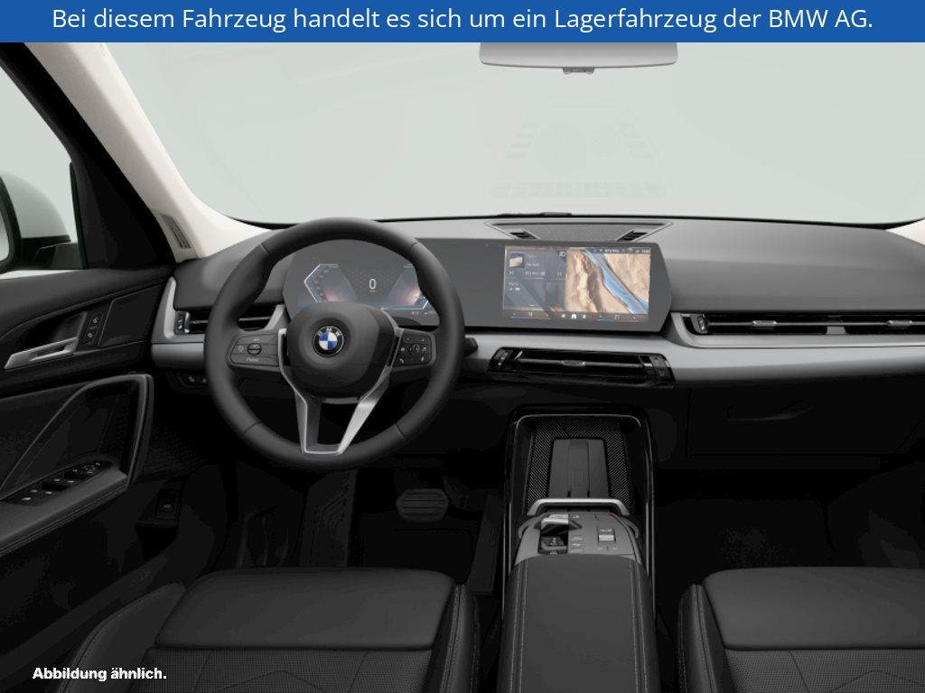 Fahrzeugabbildung BMW X1 sDrive20i