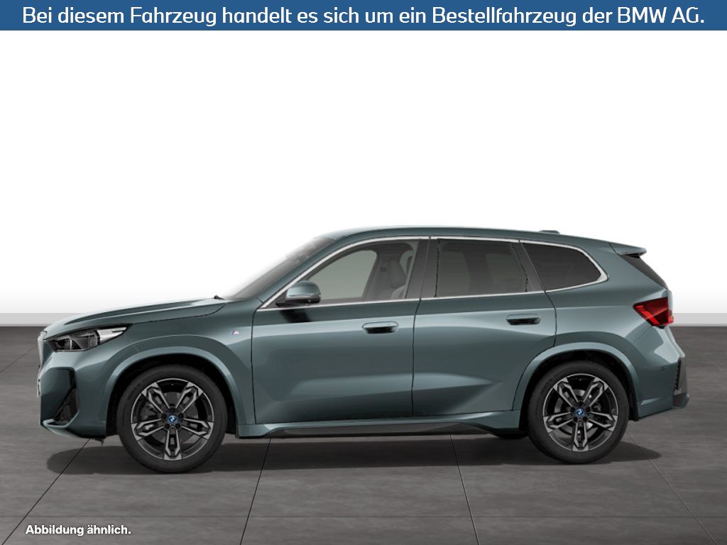 Fahrzeugabbildung BMW iX1 xDrive30