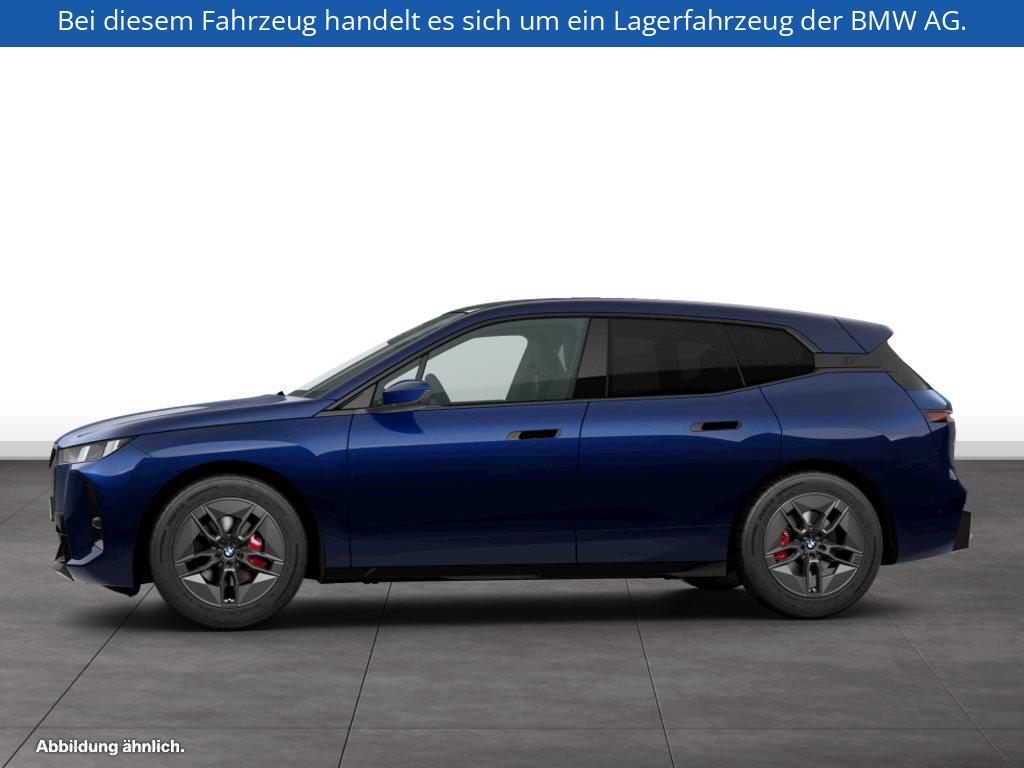 Fahrzeugabbildung BMW iX xDrive60
