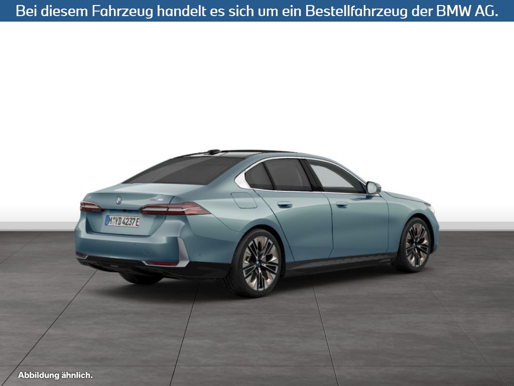 Fahrzeugabbildung BMW i5 eDrive40 Limousine
