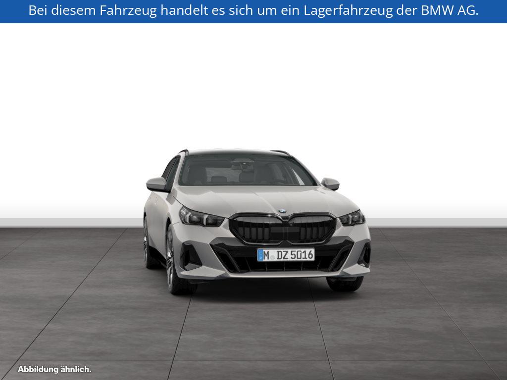 Fahrzeugabbildung BMW 540d xDrive Touring