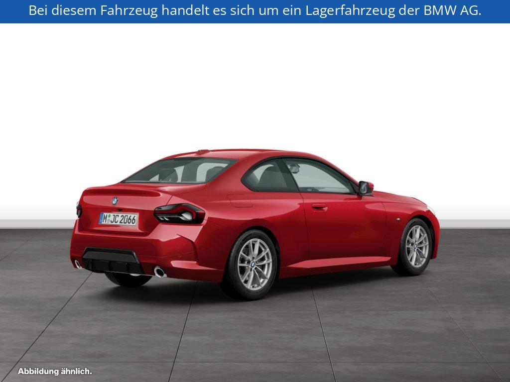 Fahrzeugabbildung BMW 220i Coupé