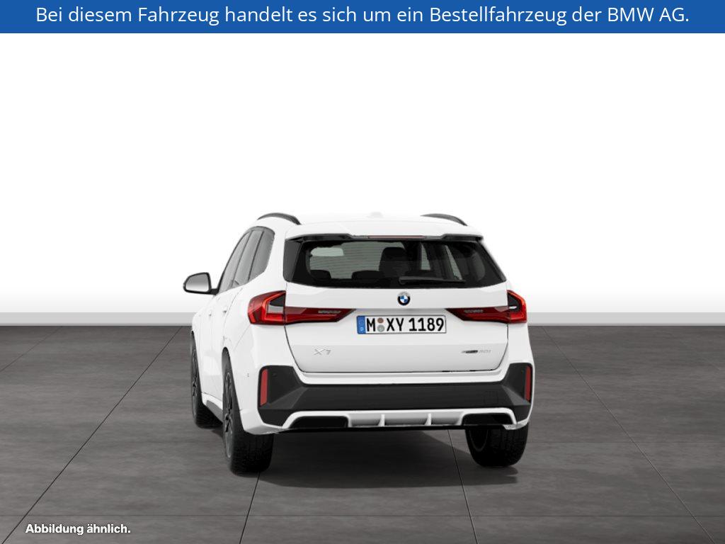 Fahrzeugabbildung BMW X1 sDrive20i