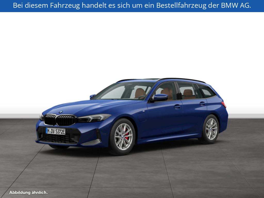 BMW 330e Touring