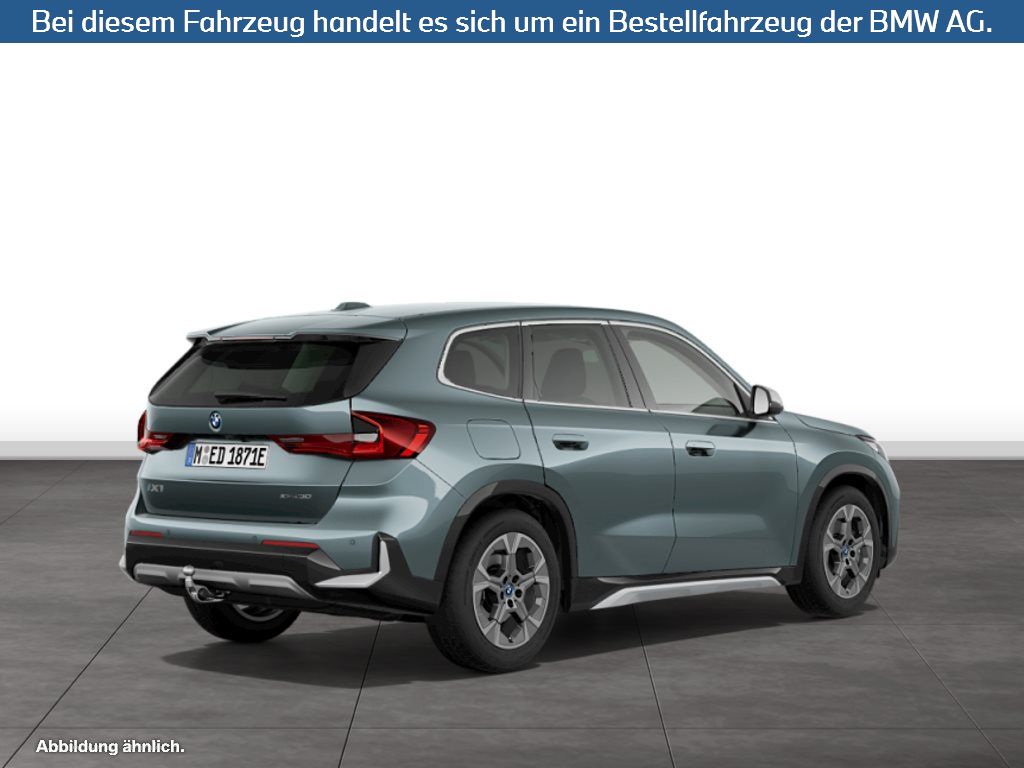 Fahrzeugabbildung BMW iX1 xDrive30